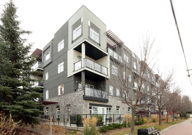 Le Quartier in Edmonton, AB - Building Photo - Primary Photo