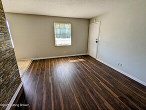 3523 Georgetown Pl in Louisville, KY - Building Photo - Building Photo