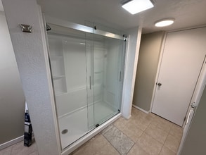 3300 15th Ave in Rock Island, IL - Foto de edificio - Building Photo