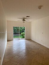 5600 NW 114th Pl-Unit -106 in Doral, FL - Building Photo - Building Photo