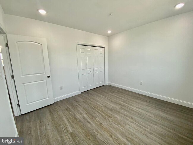 925 N Broad St photo'