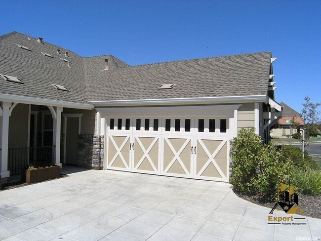 1658 Campos Ave in Woodland, CA - Building Photo - Building Photo