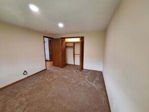 46 Glenn St in Palmer, MA - Building Photo - Building Photo