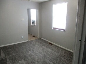 500 N Lee St in Bloomington, IL - Building Photo - Building Photo