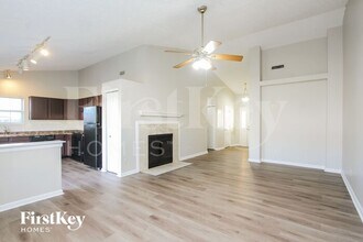 8407 Fort Sumter Dr in Indianapolis, IN - Building Photo - Building Photo