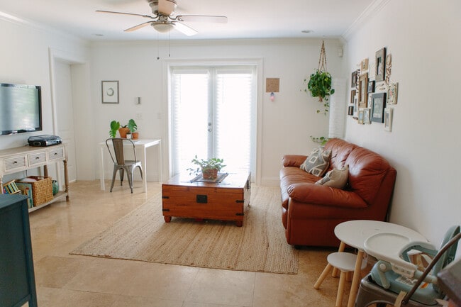 247 Malverne Rd, Unit 247 in West Palm Beach, FL - Foto de edificio - Building Photo