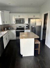 9702 Hazelwood Ave in Johnston, IA - Building Photo - Building Photo