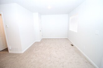 943 E Moreno Ave in Colorado Springs, CO - Building Photo - Building Photo