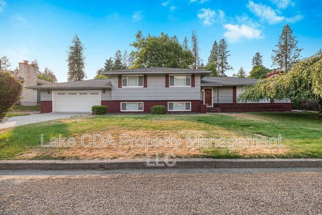 property at 203 N Bruce Dr