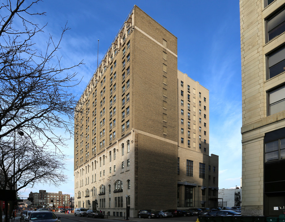 Walnut Towers Apartments in Cincinnati, OH - Foto de edificio