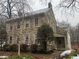 3686 Lower Saucon Rd in Hellertown, PA - Building Photo