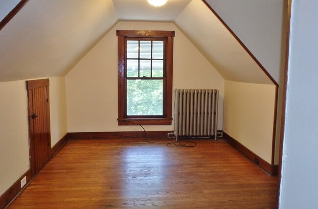 412 W Foster Ave, Unit A