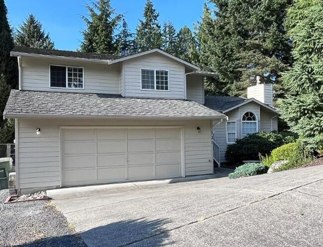 531 48th Pl SE