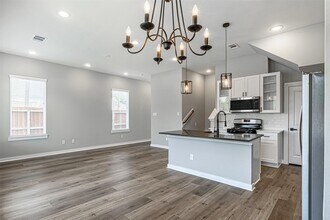 8475 Berry Brush Ln in Houston, TX - Building Photo - Building Photo