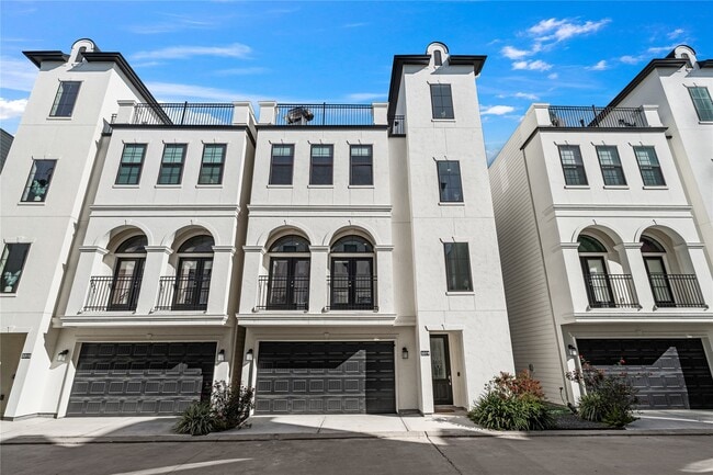 3319 Beverly Frst Dr in Houston, TX - Building Photo - Building Photo