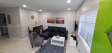 430 NE 1st Ave. in Fort Lauderdale, FL - Building Photo - Building Photo