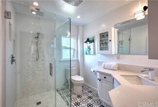 207 Avenue C in Redondo Beach, CA - Building Photo - Building Photo