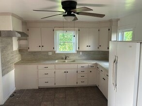 20 Hedgewood Dr in Ronks, PA - Building Photo - Building Photo