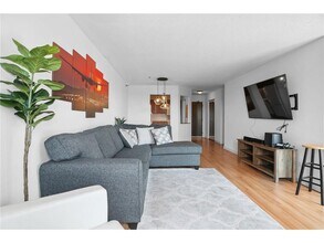 78 10th St E in St. Paul, MN - Building Photo - Building Photo