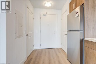 1333 Weber St E in Kitchener, ON - Building Photo - Building Photo