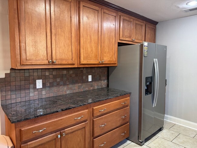 582 Jennifer Jean Dr in Baton Rouge, LA - Building Photo - Building Photo