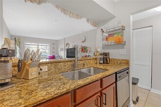 406 W Azeele St in Tampa, FL - Building Photo - Building Photo