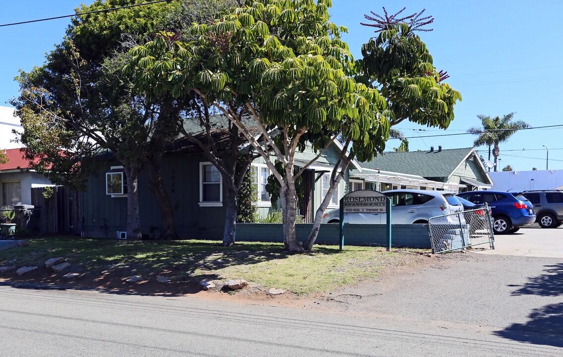 1022-1026 S Tremont St in Oceanside, CA - Building Photo