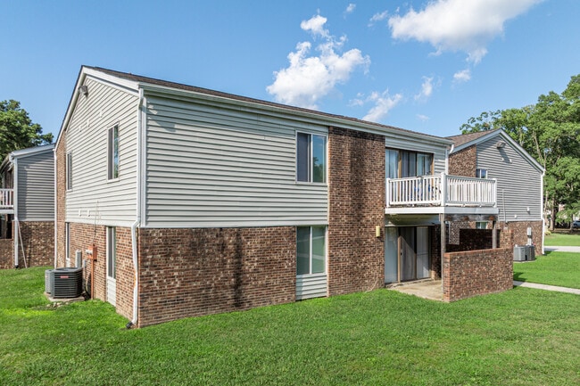Sonoma Woods Apartments – New Ownership & ... in Newport News, VA - Building Photo - Building Photo