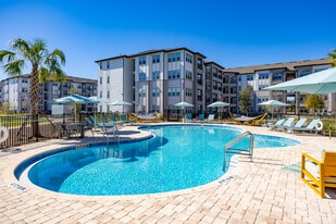 Solaris at Kissimmee in Kissimmee, FL - Building Photo