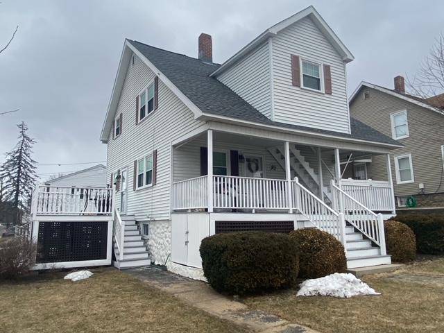 96 Oakdale Ave, Unit upstairs