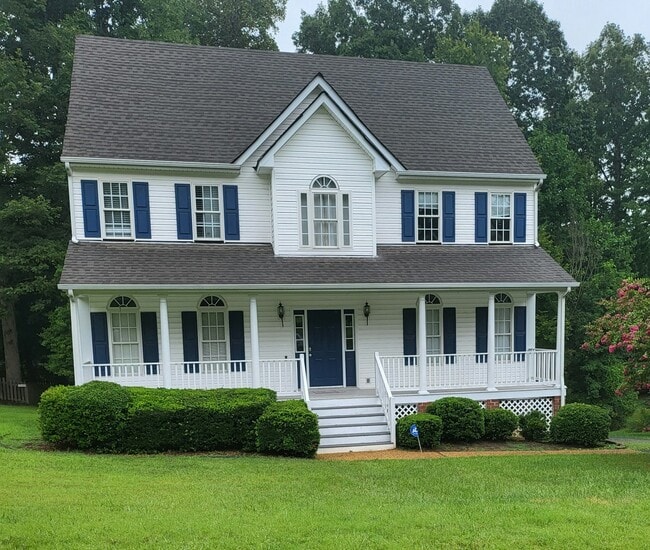 property at 12302 Hillcreek Cir