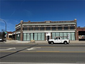 1786 Main Rd in Buffalo, NY - Building Photo