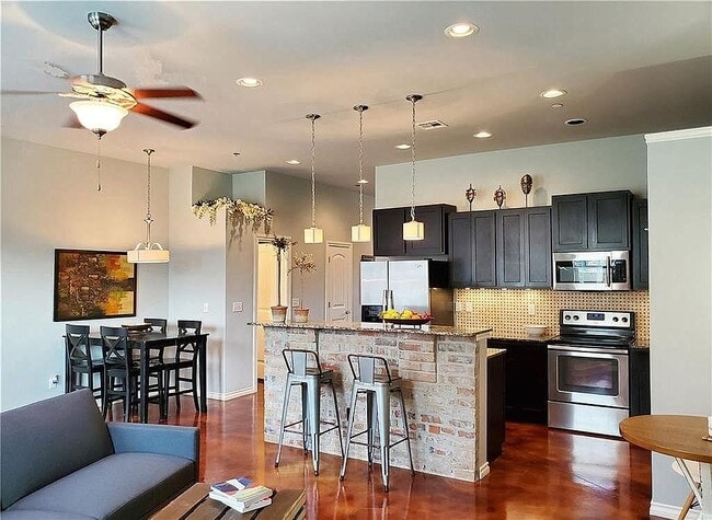 477 S Fretz Ave in Edmond, OK - Building Photo - Building Photo