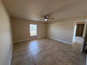 3116 37th St SW in Lehigh Acres, FL - Building Photo - Building Photo