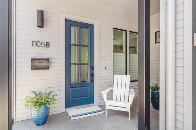 1217 1/2 W 39th St in Austin, TX - Foto de edificio - Building Photo