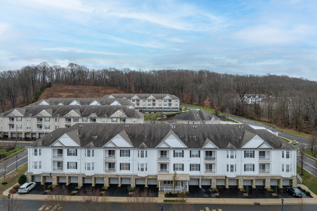 Chelsea Square in Morganville, NJ - Foto de edificio - Building Photo