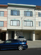 222 88th St in Daly City, CA - Foto de edificio - Building Photo