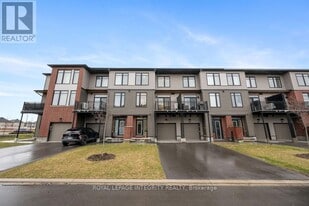 182 Visor Private in Ottawa, ON - Building Photo