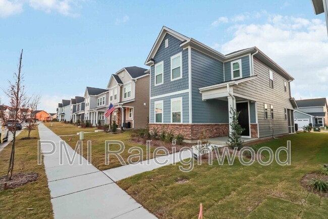 304 Canyon Spring Trl in Wake Forest, NC - Building Photo - Building Photo