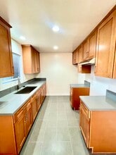 3146 Rowena Ave in Los Angeles, CA - Building Photo - Building Photo