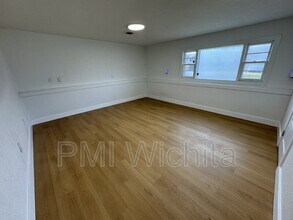 1014 S Rosalie Ave in Wichita, KS - Building Photo - Building Photo