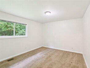 1918 W Kimberly Rd SW in Atlanta, GA - Building Photo - Building Photo