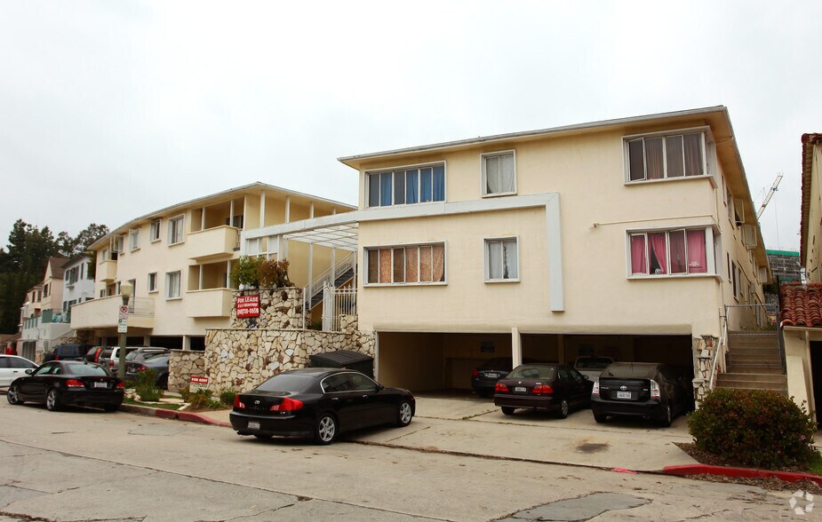 424 Landfair Ave in Los Angeles, CA - Building Photo