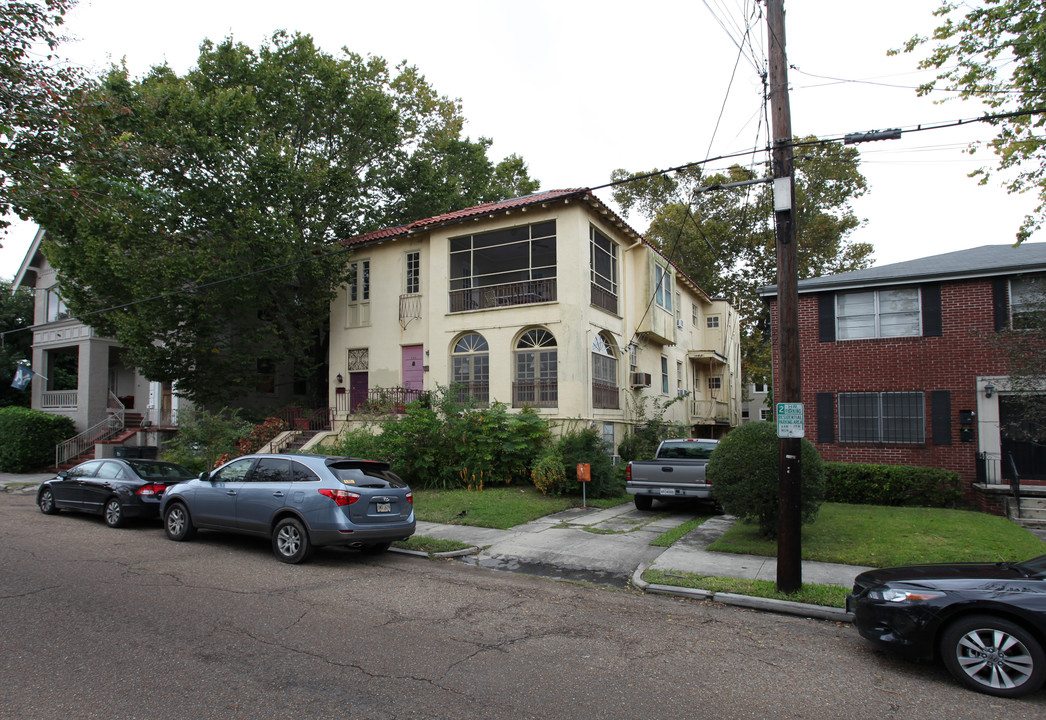 630 Broadway St in New Orleans, LA - Foto de edificio