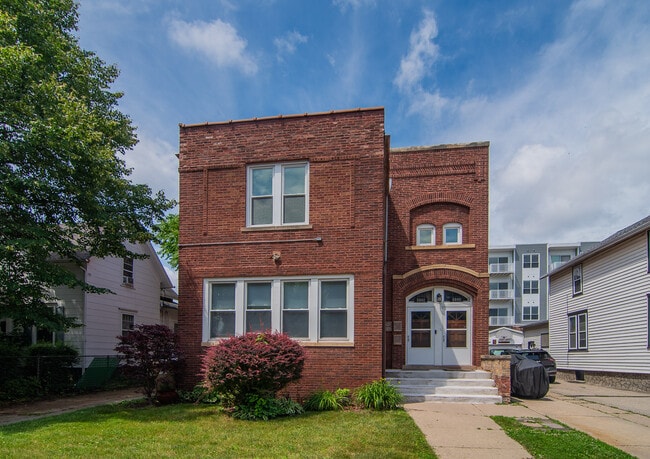 5940 5th Ave, Unit 5940