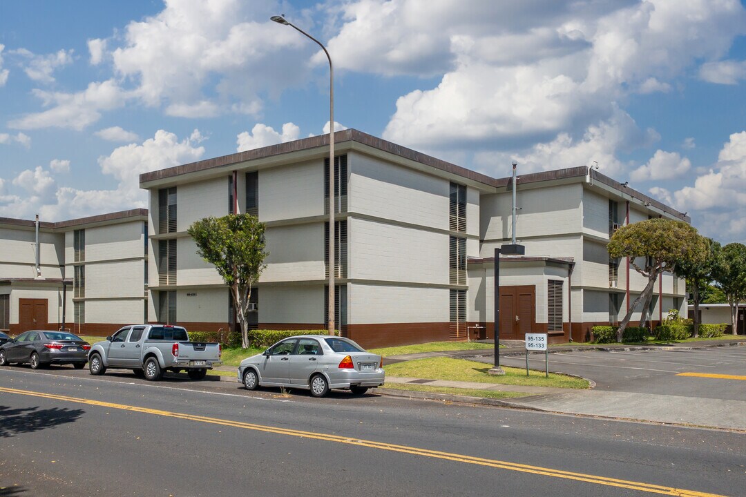 Makana Hale in Mililani, HI - Building Photo