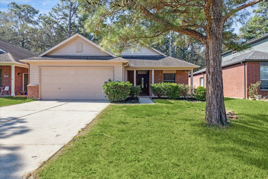 21907 Willow Downs Dr in Tomball, TX - Building Photo