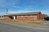 Bryant Apartments in Tulsa, OK - Building Photo - Building Photo