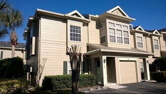 7798 Plantation Cir in Bradenton, FL - Building Photo