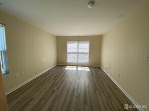 50 Fisher Dr in Franklin Township, NJ - Building Photo - Building Photo